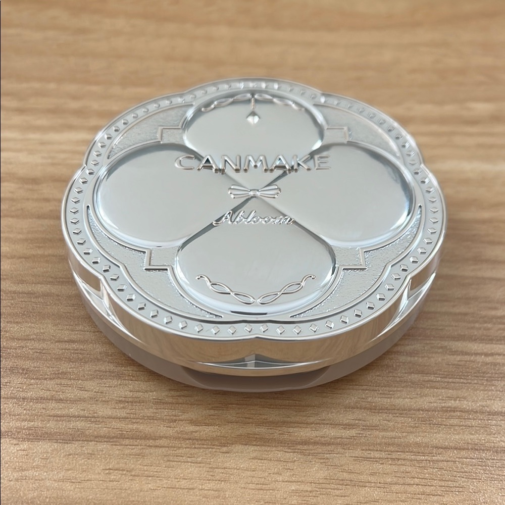 Canmake Abloom Brightening Color Correcting Powder